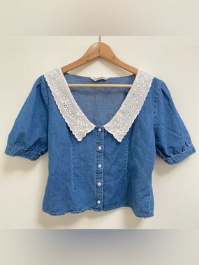 Stradivarius Blue Denim Button-Front Top with White Eyelet Collar